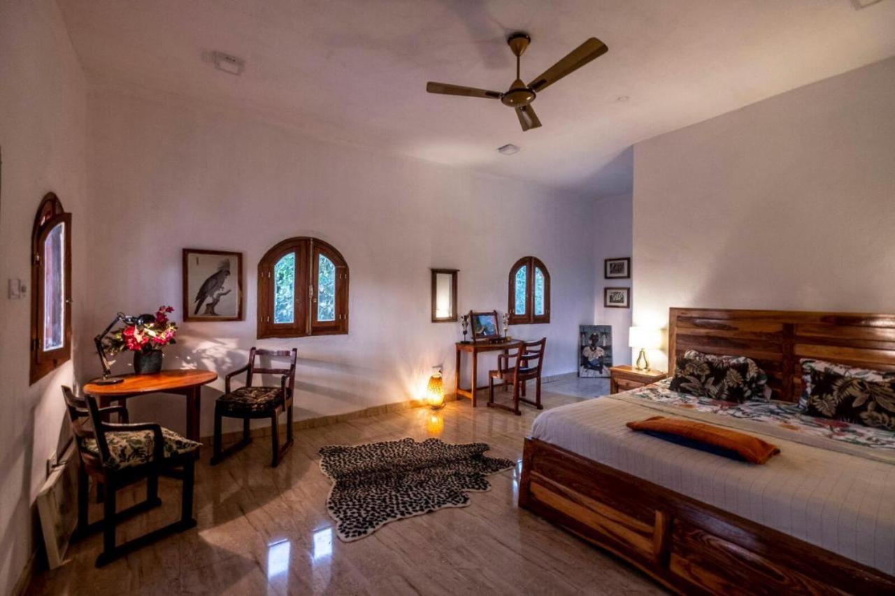 Mansa Musso Lodge Sanyang Exteriör bild